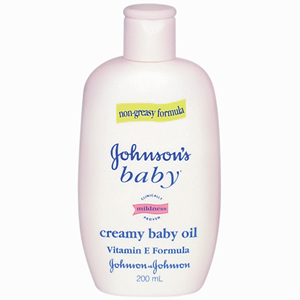 Johnson's Baby Oil with Aloe Vera And Vitamin E 200ml 48/carton Carton